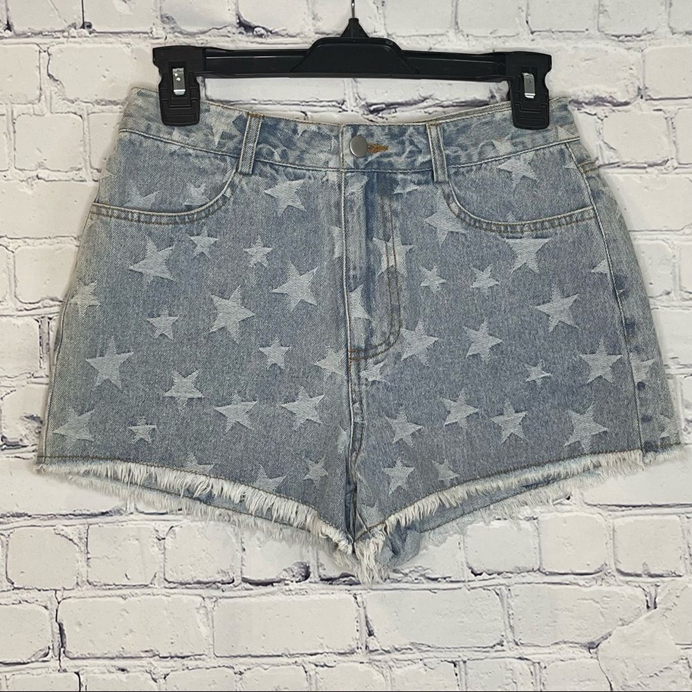 Le Lis Star Print Denim Shorts